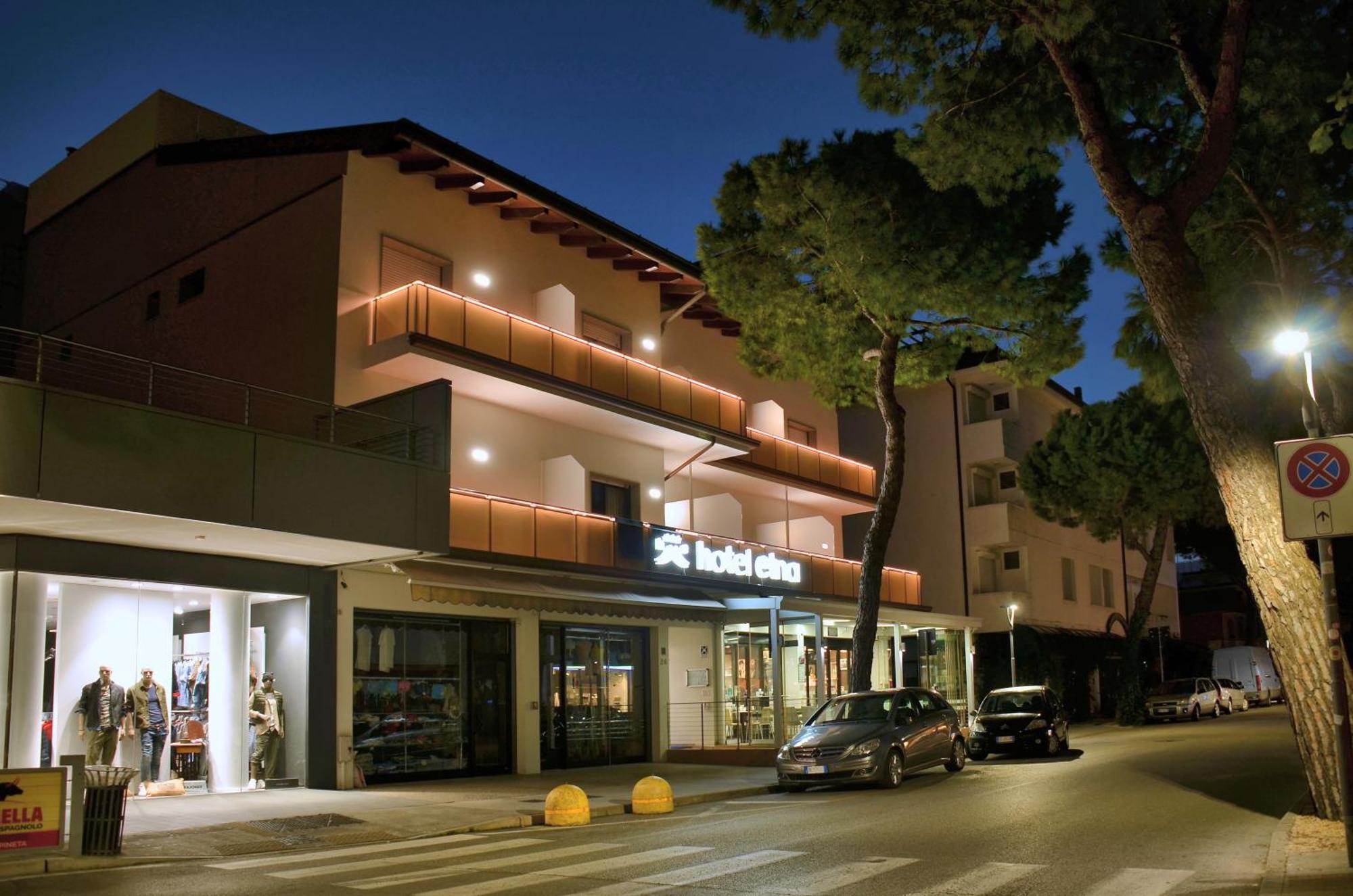 Hotel Etna Lignano Sabbiadoro Exterior foto